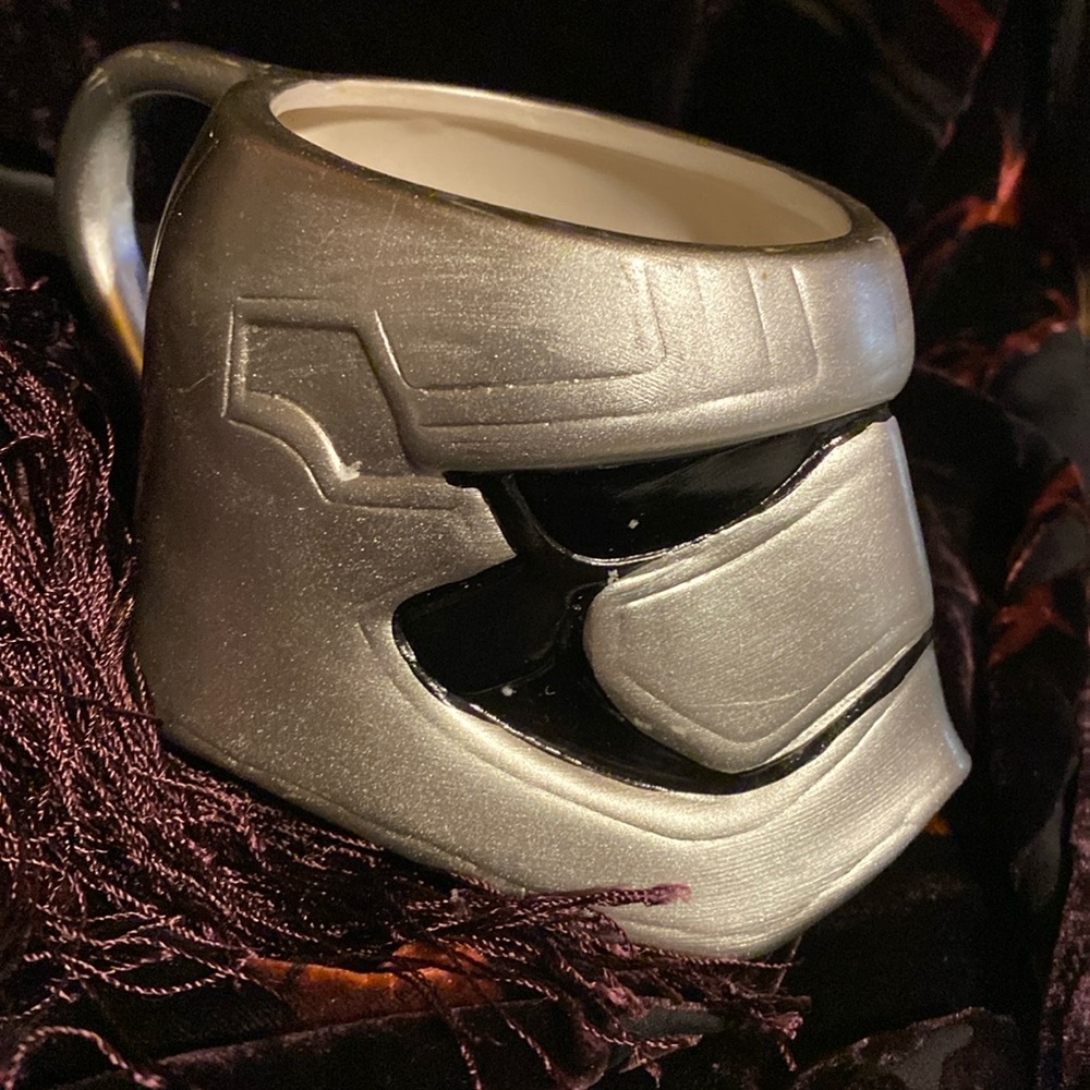 Zak! Brand storm trooper glass coffee mug. Well loved no cracks does have a chip